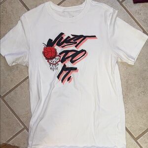 Nike White Graphic Men's T-Shirt